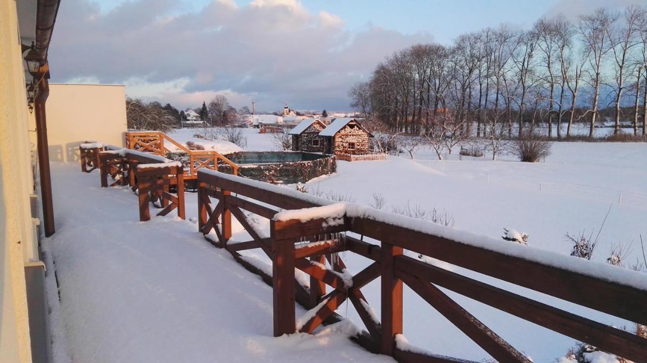 Lucni Penzion Česká Skalice Exteriör bild