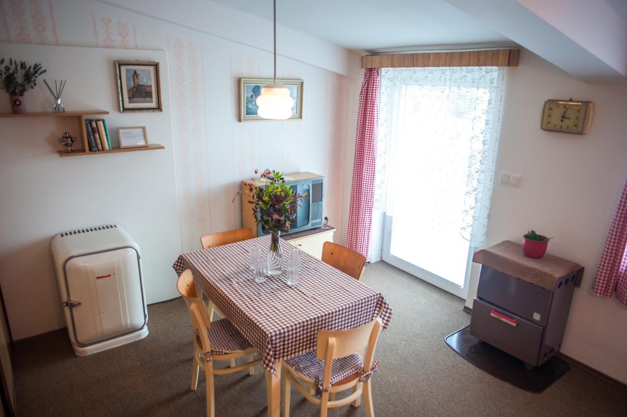 Lucni Penzion Česká Skalice Exteriör bild
